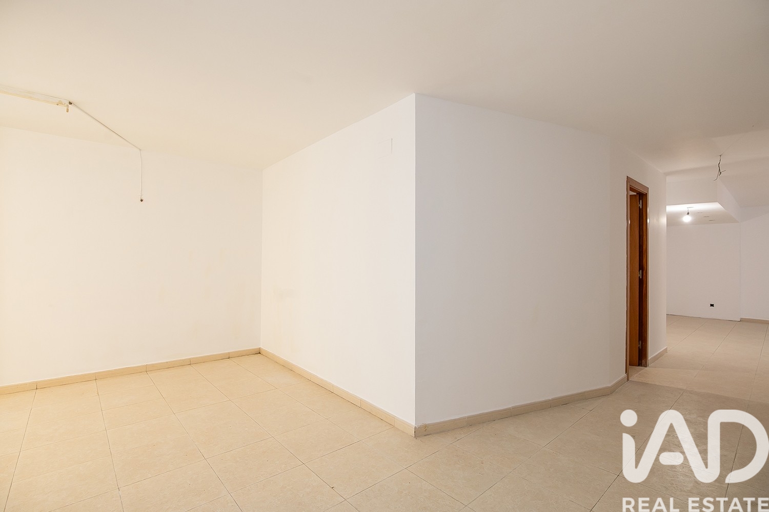 Lokal usługowy w Barcelona, Hiszpania 2 sypialnie, 112 mkw. nr 152610