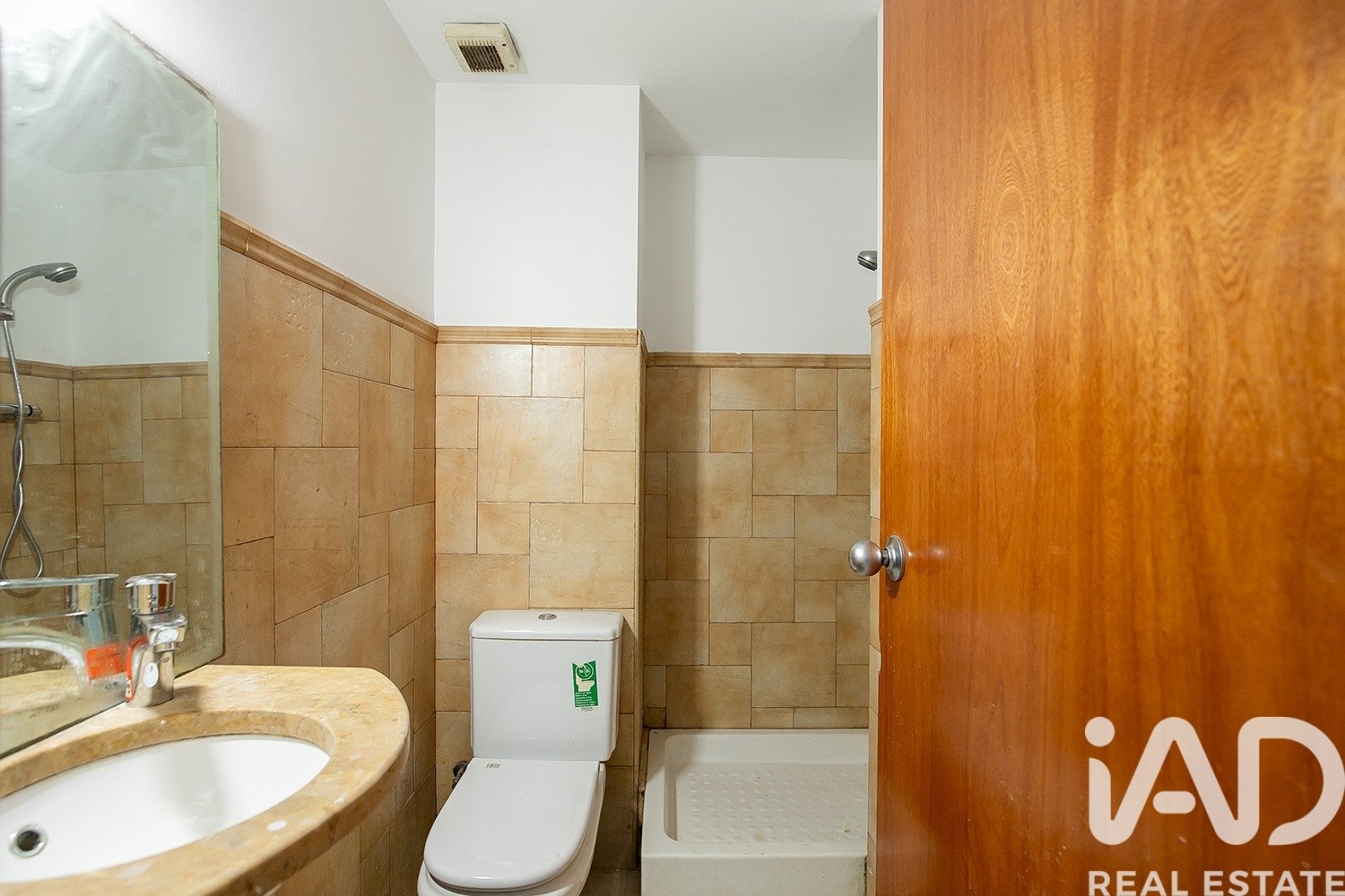Lokal usługowy w Barcelona, Hiszpania 2 sypialnie, 112 mkw. nr 152610