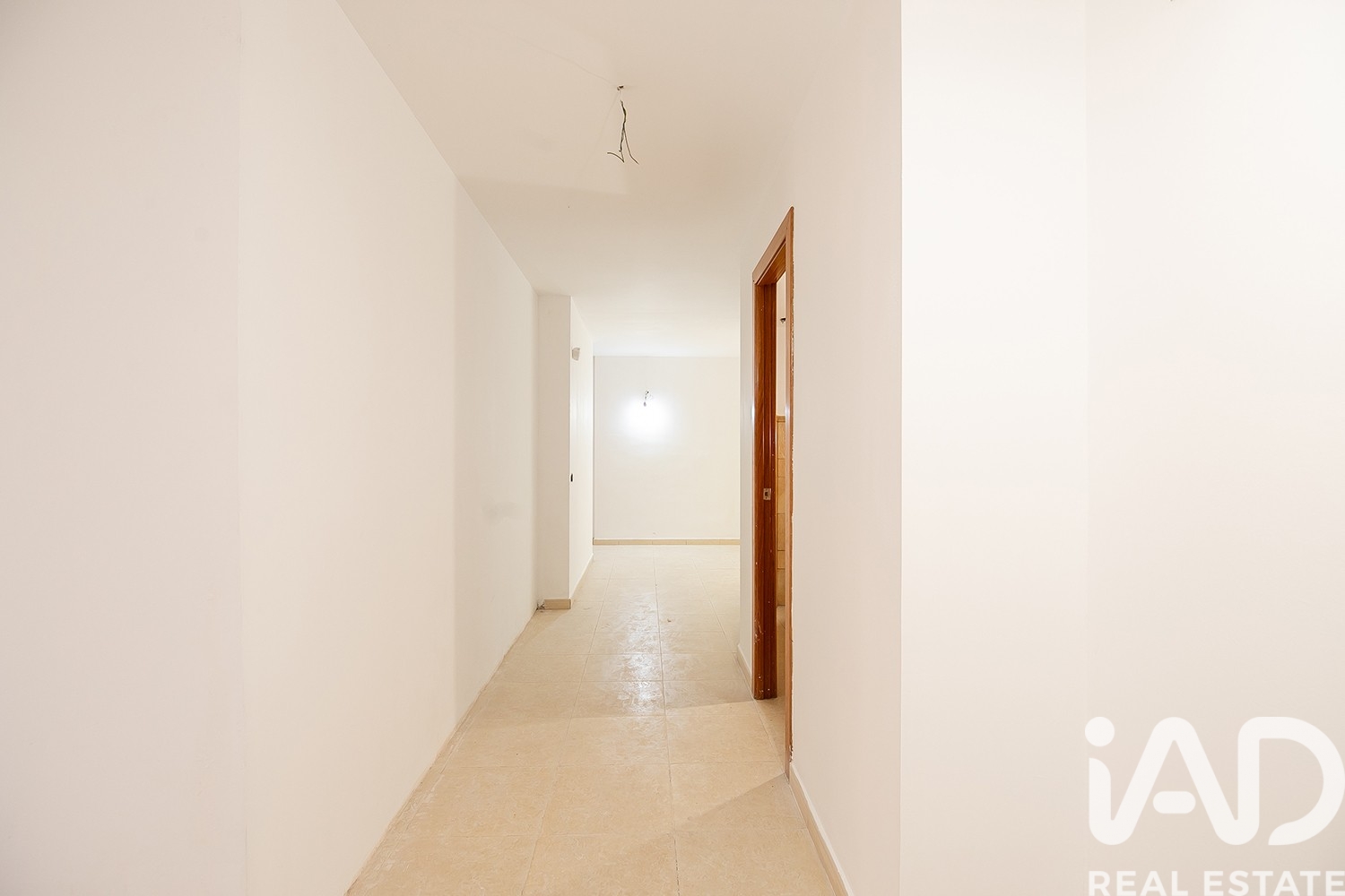 Lokal usługowy w Barcelona, Hiszpania 2 sypialnie, 112 mkw. nr 152610