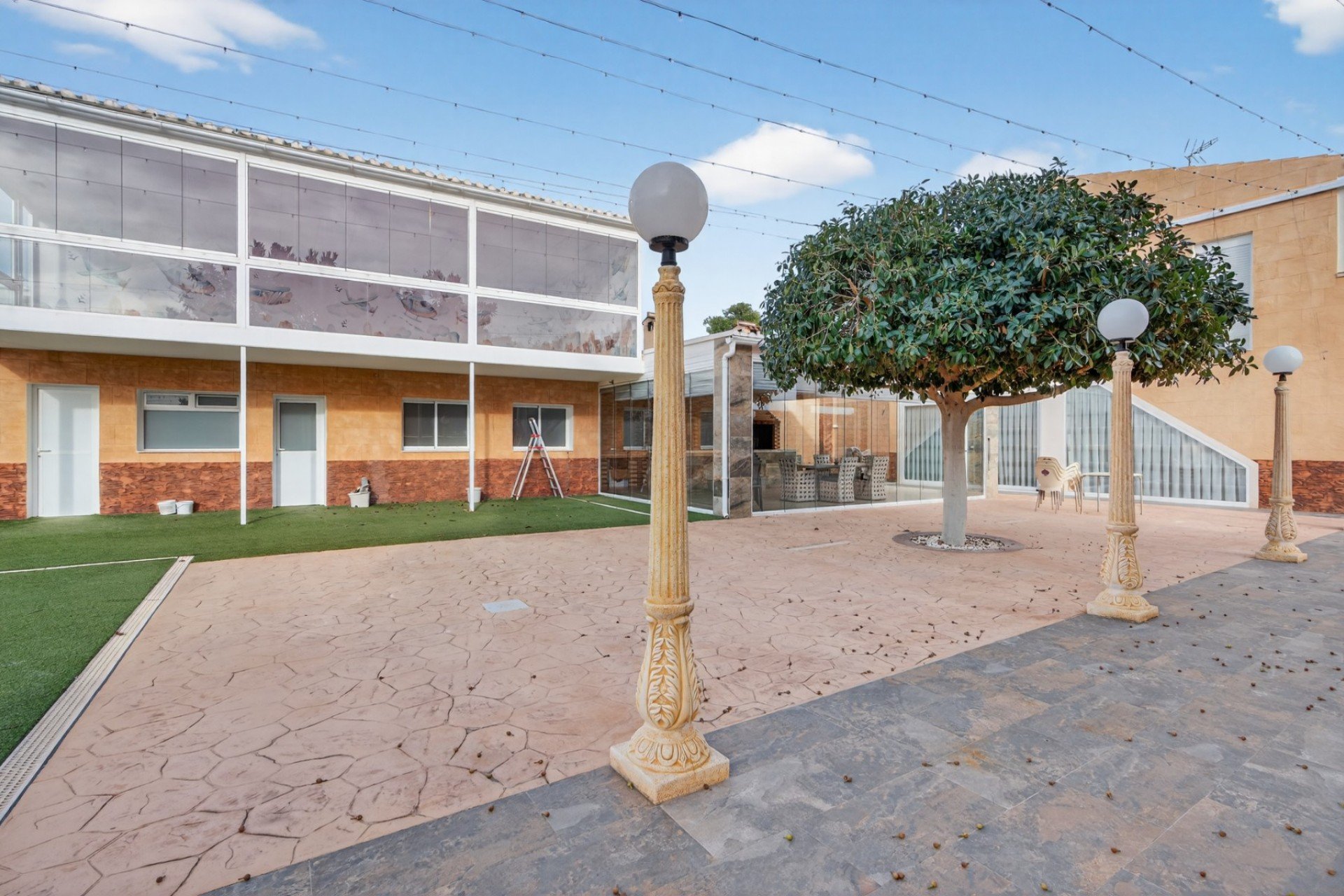 Villa i Alicante, Spanien 5 sovrum, 500 kvm. Nr. 149606
