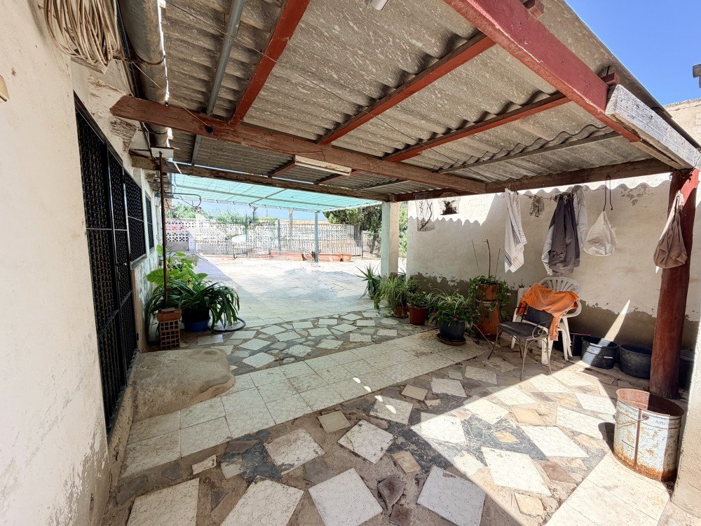 Finca i La Marina, Alicante, Spanien 5 sovrum, 200 kvm. Nr. 189883