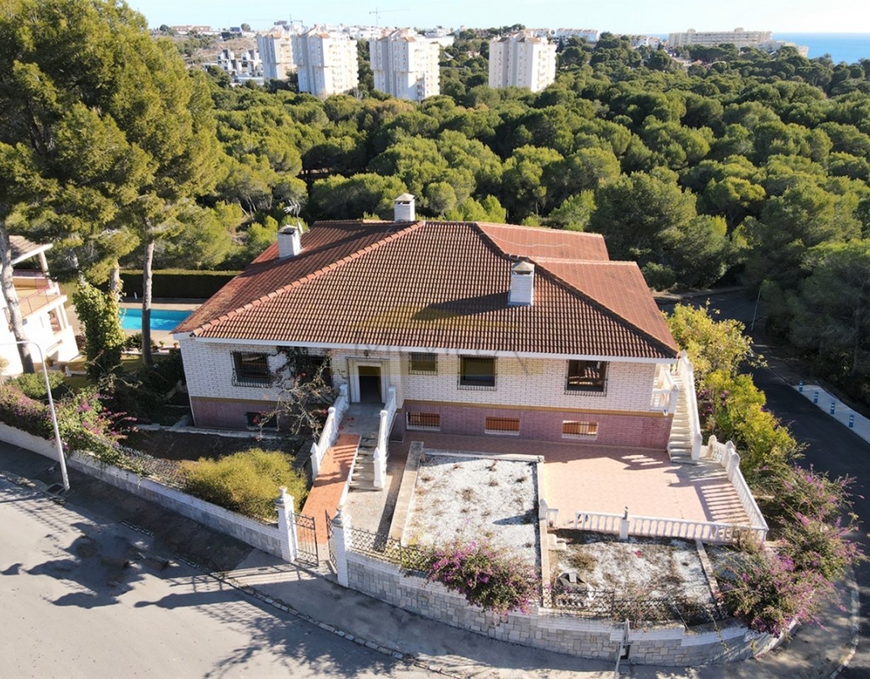 Villa i Campoamor, Alicante, Spanien 10 sovrum, 780 kvm. Nr. 94090