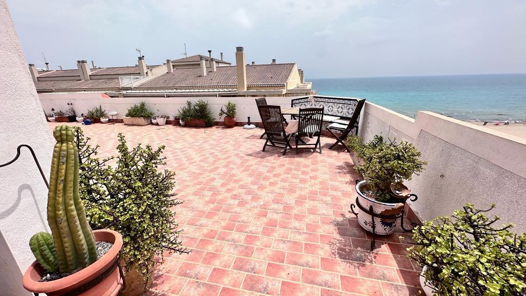 Penthouse in La Mata, Alicante, Spain 4 bedrooms, 138 sq.m. No. 165252