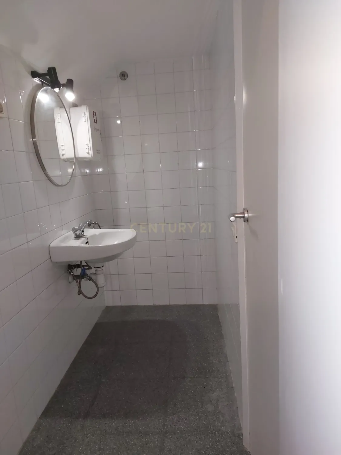 Commercial property à Sabadell, Barcelona, Espagne 117 m2 No. 191203