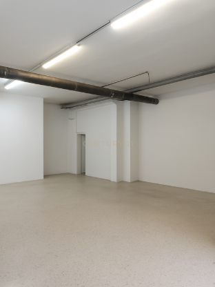 Commercial property à Sabadell, Barcelona, Espagne 117 m2 No. 191203