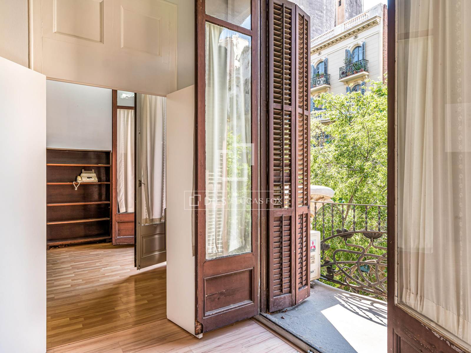 Huoneisto Barcelona, Espanja 6 makuuhuonetta, 179 m2 No. 192622