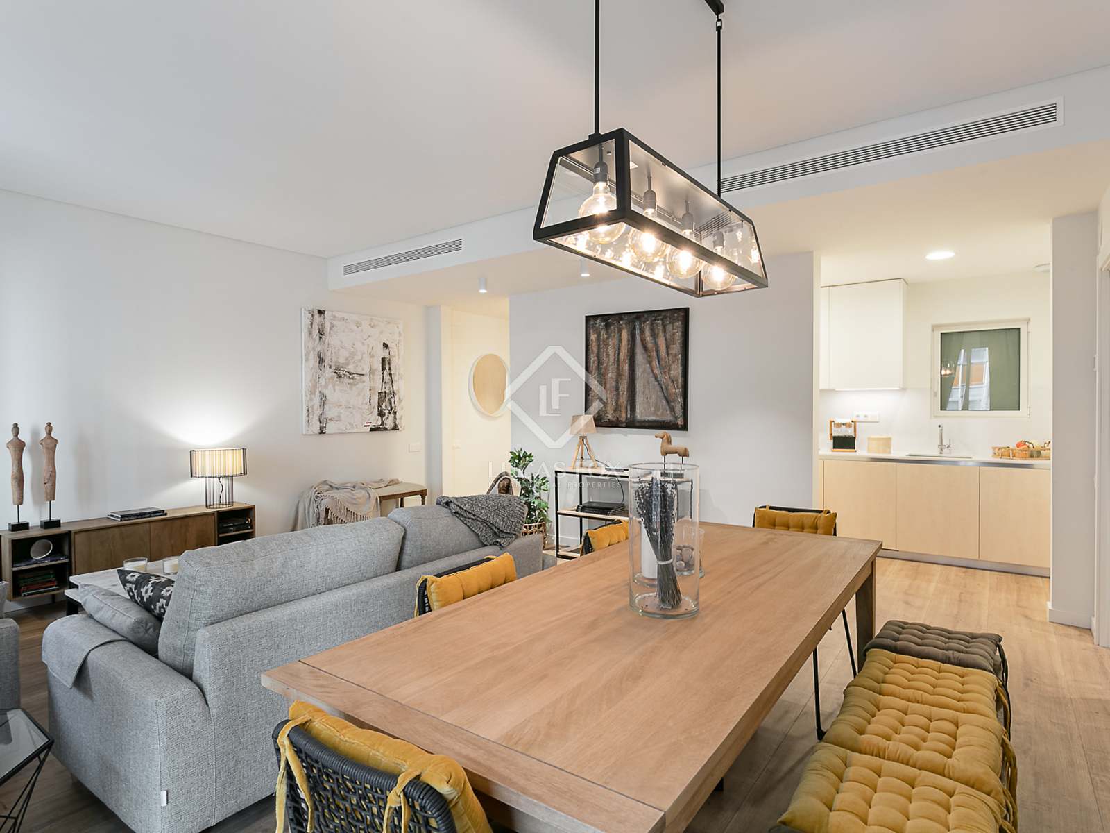 Apartment in Barcelona, Spain 2 bedrooms, 95 sq.m. No. 192616