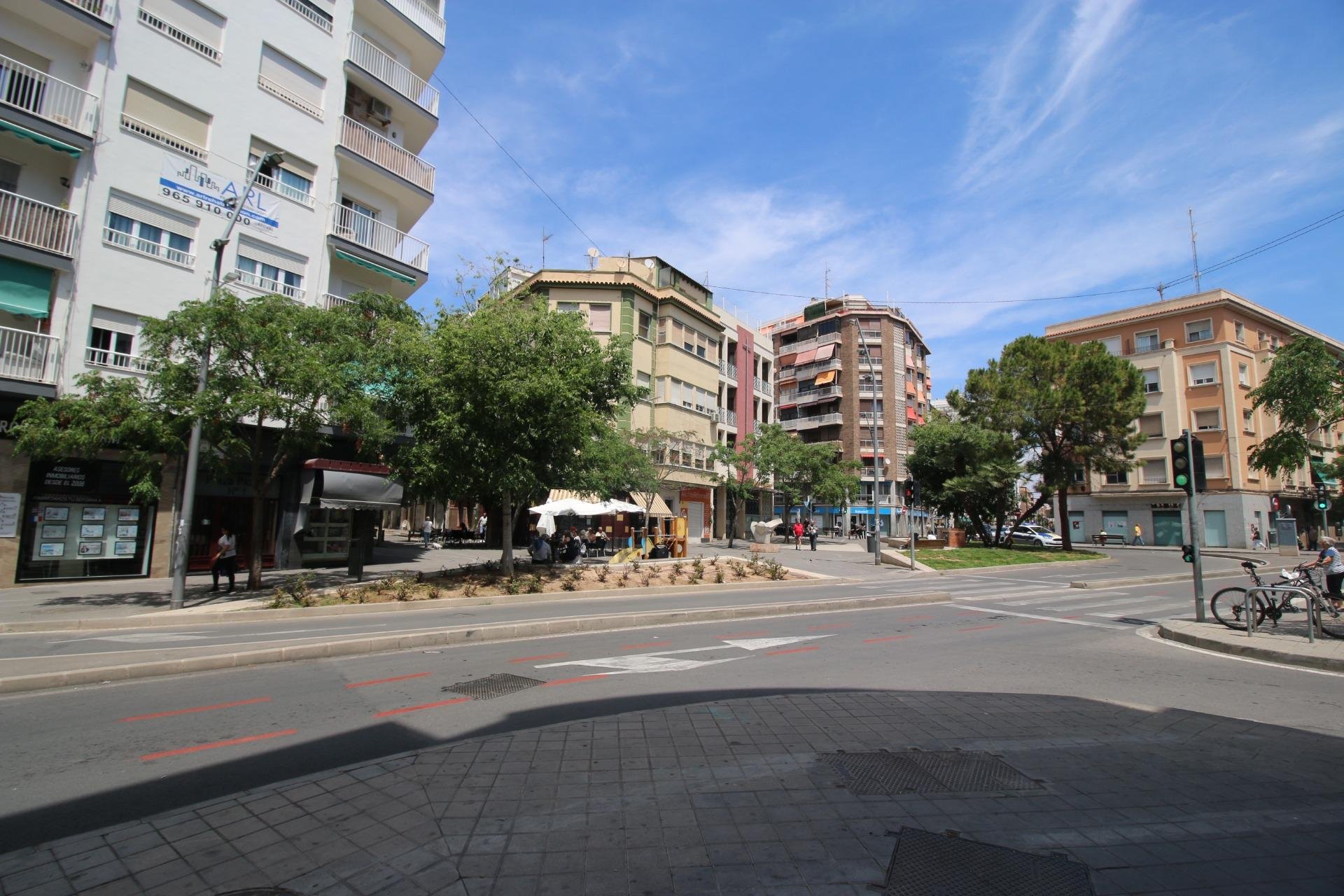 Liikekiinteistö Alicante, Espanja 24 makuuhuonetta, 1280 m2 No. 165210