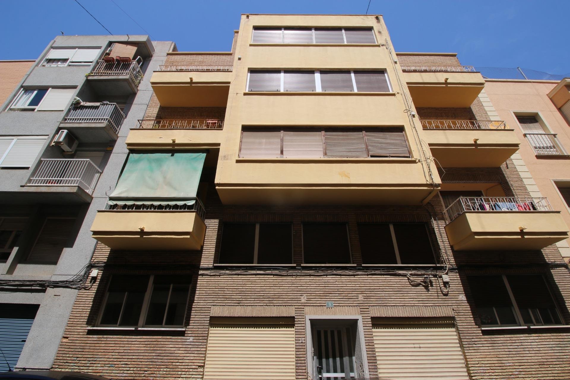 Liikekiinteistö Alicante, Espanja 24 makuuhuonetta, 1280 m2 No. 165210