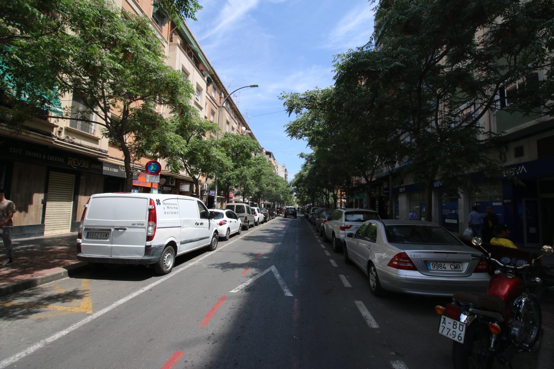 Liikekiinteistö Alicante, Espanja 24 makuuhuonetta, 1280 m2 No. 165210