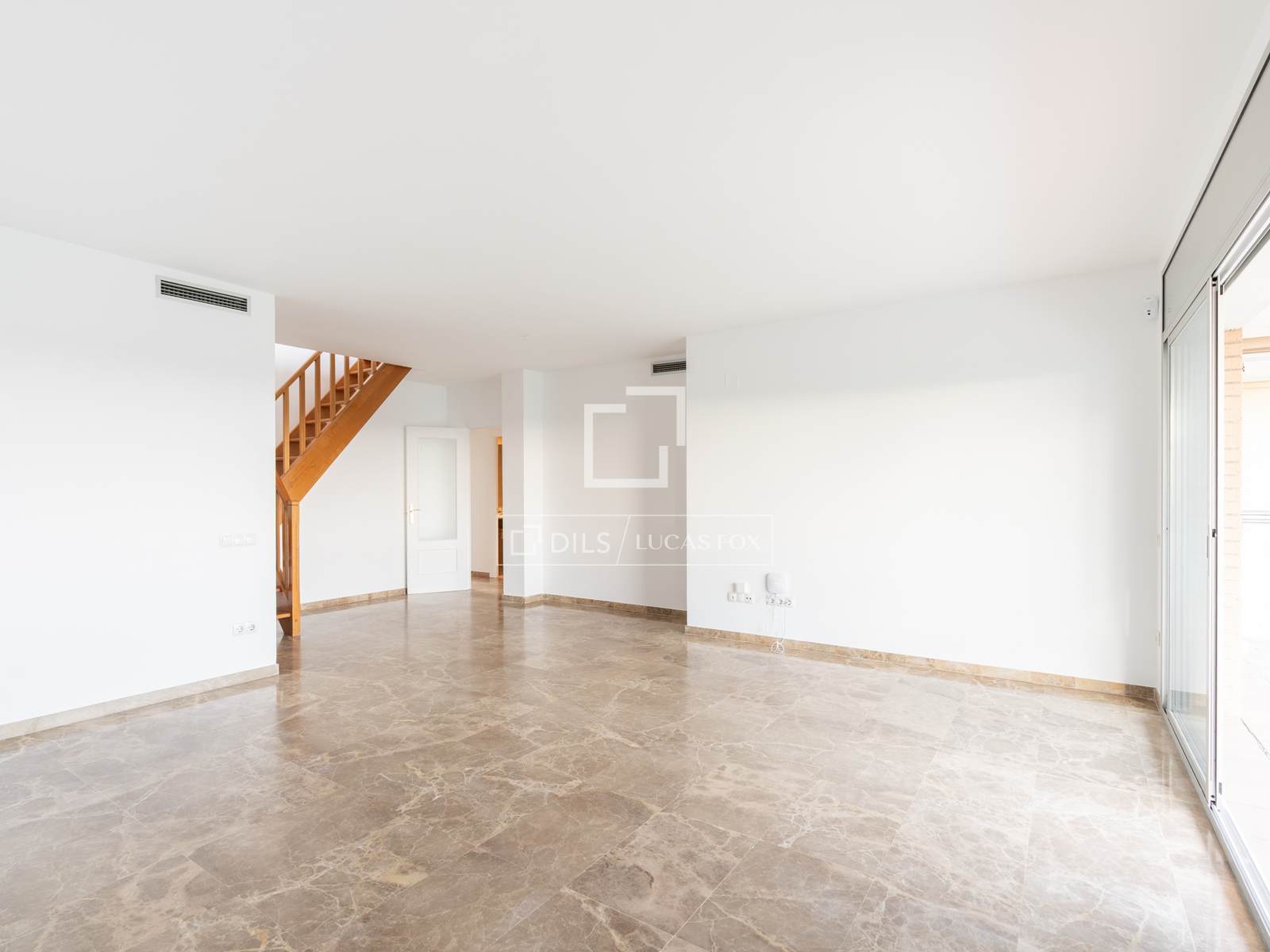 Penthouse in Gava, Barcelona, Spain 4 bedrooms, 153 sq.m. No. 150633