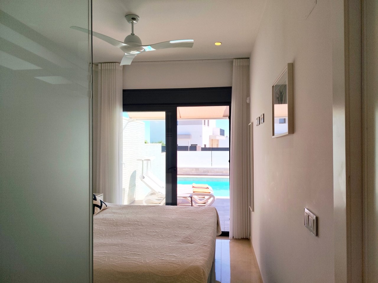 Villa en San Miguel de Salinas, Alicante, España 3 dormitorios, 92 m2 No. 189682