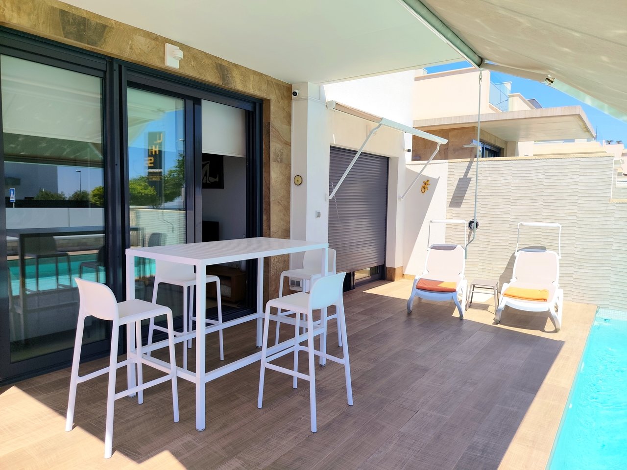 Villa en San Miguel de Salinas, Alicante, España 3 dormitorios, 92 m2 No. 189682