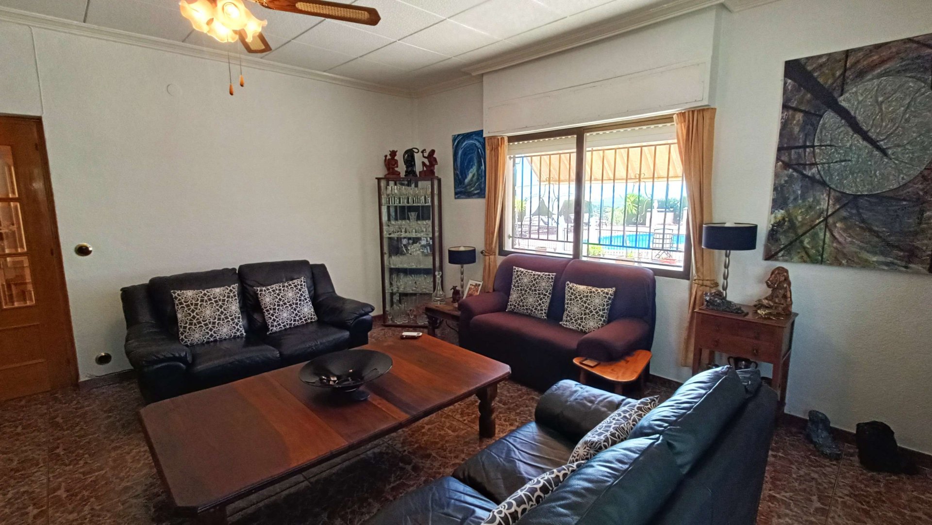 Huvila Barrio De La Estacion De Crevillente, Alicante, Espanja 6 makuuhuonetta, 312 m2 No. 189681