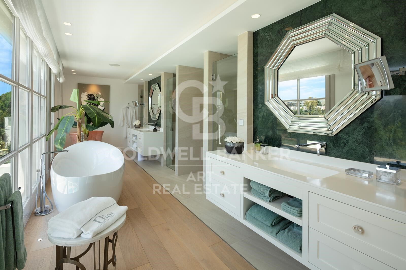 House in Marbella, Malaga, Spain 6 bedrooms, 702 sq.m. No. 157884