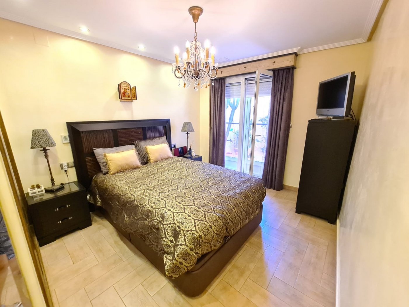 Apartment in Guardamar del Segura, Alicante, Spain 4 bedrooms, 110 sq.m. No. 74707