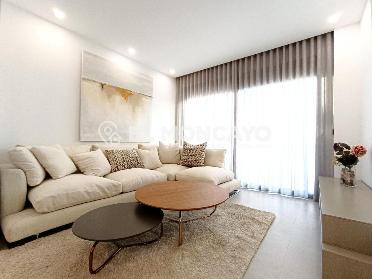Villa a Benijofar, Alicante, Spagna 3 camere da letto, 138 mq. N° 102262