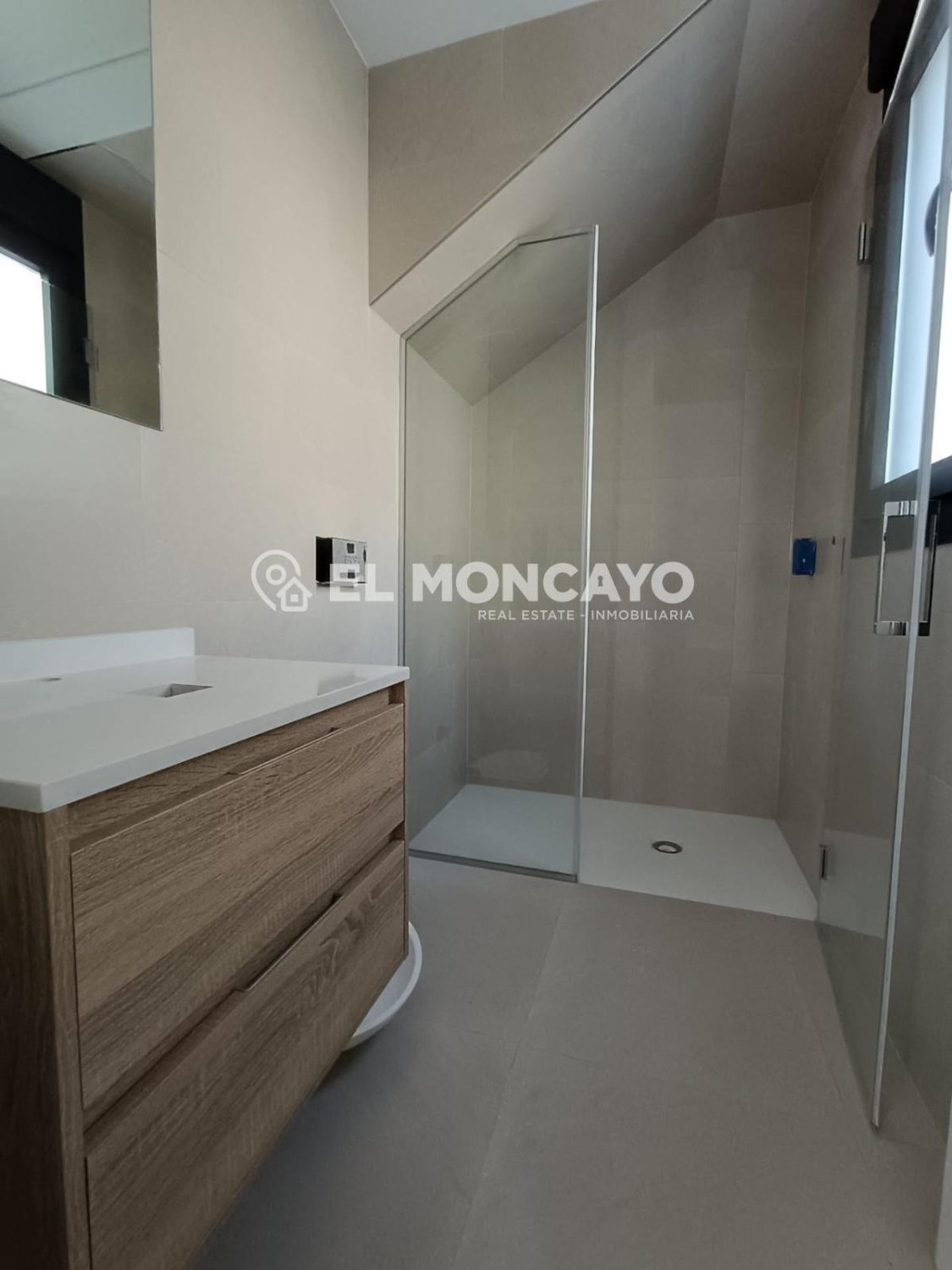 Villa a Benijofar, Alicante, Spagna 3 camere da letto, 138 mq. N° 102262