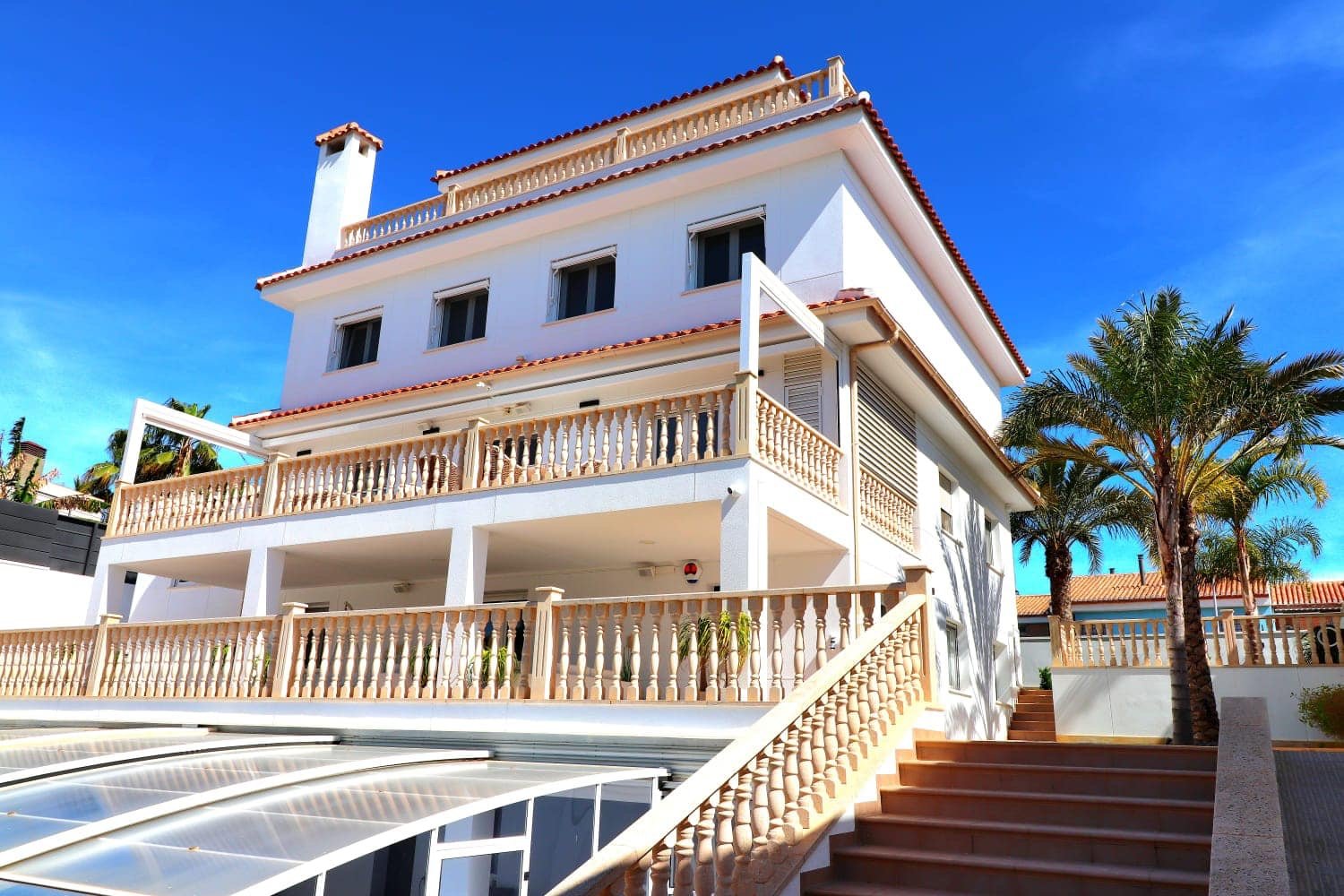 Villa i Dehesa De Campoamor, Alicante, Spanien 5 sovrum, 250 kvm. Nr. 136910
