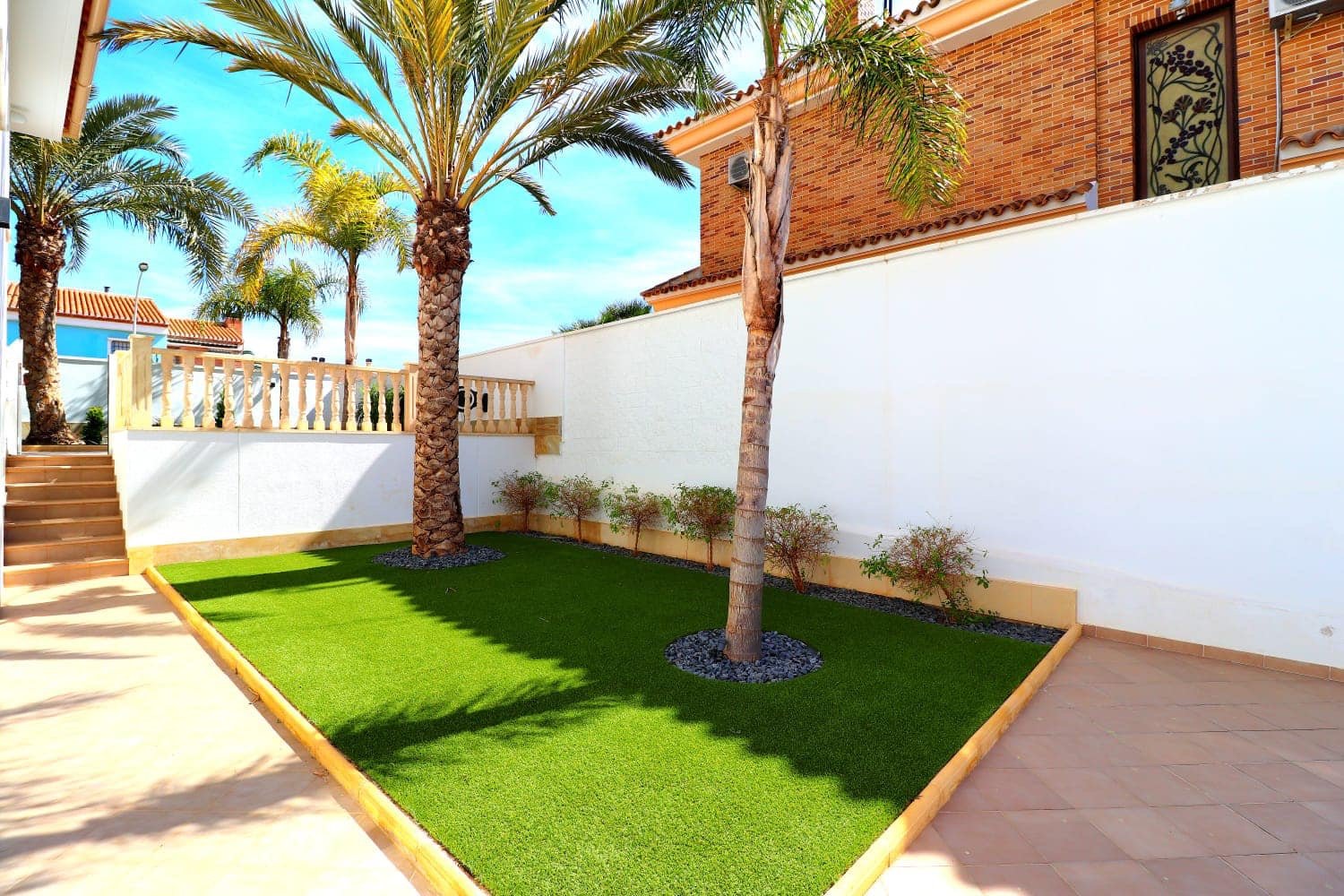 Villa i Dehesa De Campoamor, Alicante, Spanien 5 sovrum, 250 kvm. Nr. 136910