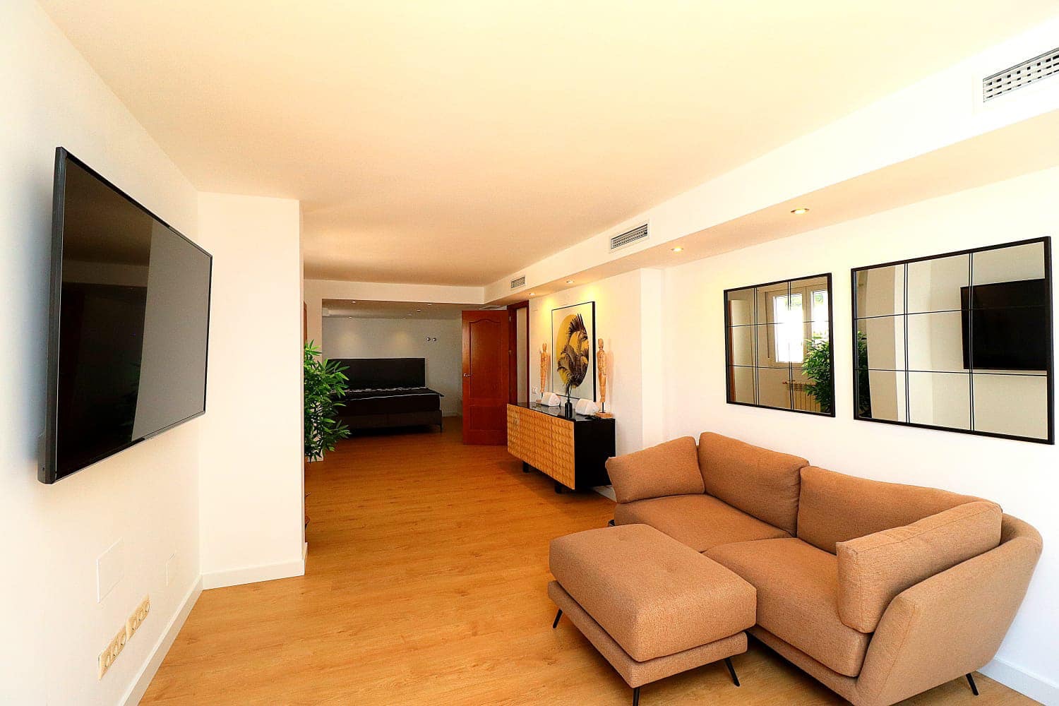 Villa i Dehesa De Campoamor, Alicante, Spanien 5 sovrum, 250 kvm. Nr. 136910