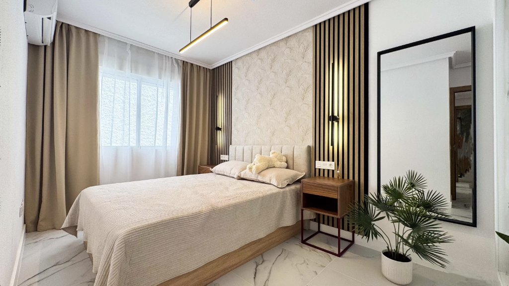 Huoneisto Torrevieja, Alicante, Espanja 4 makuuhuonetta, 107 m2 No. 145376