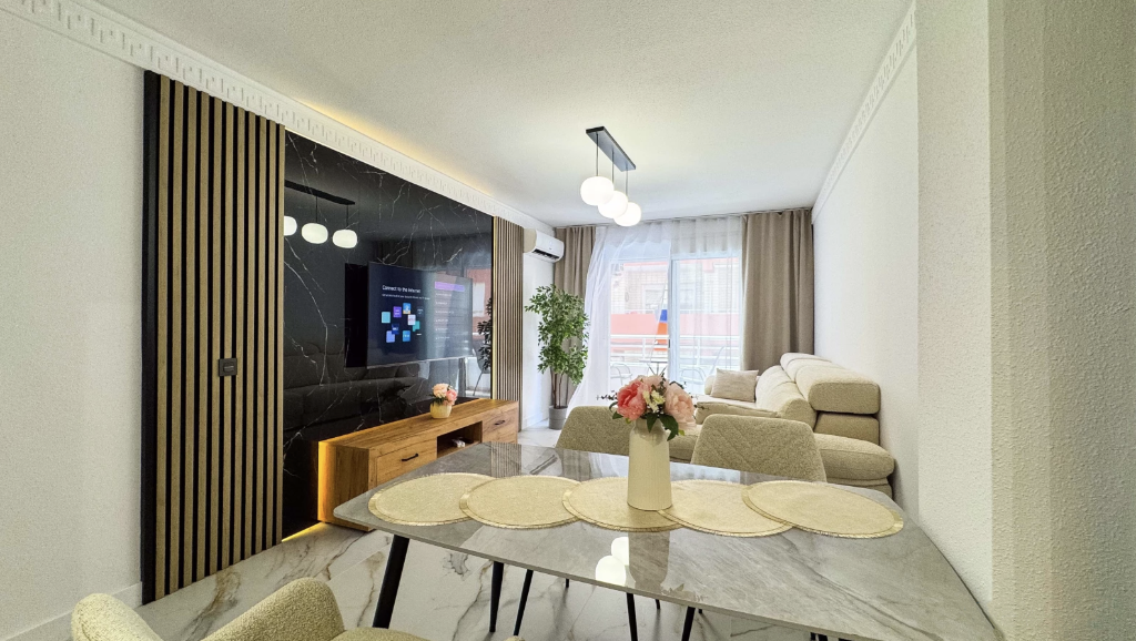 Huoneisto Torrevieja, Alicante, Espanja 4 makuuhuonetta, 107 m2 No. 145376