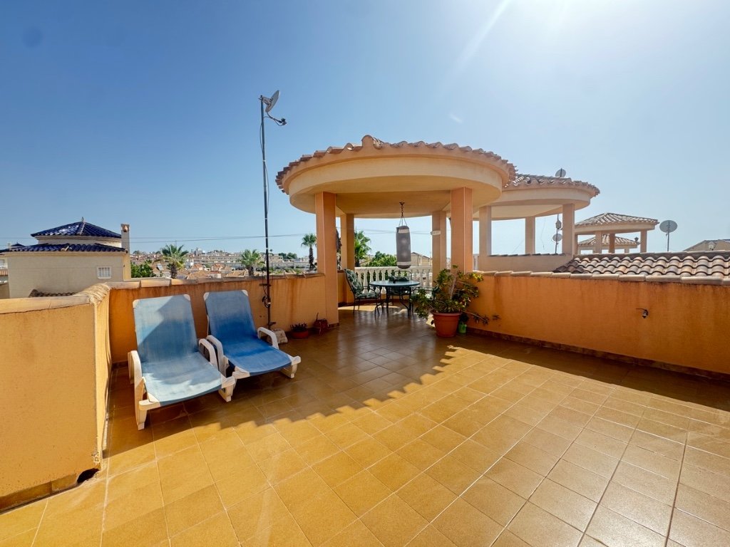 Villa in Alicante, Spain 4 bedrooms, 120 sq.m. No. 145373
