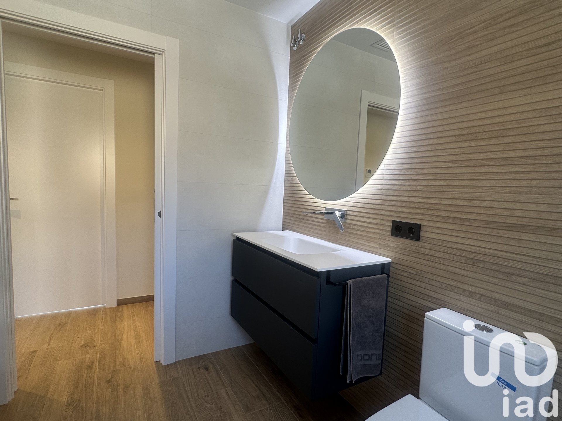 Hus i Sant Esteve Sesrovires, Barcelona, Spanien 4 sovrum, 237.34 kvm. Nr. 153286