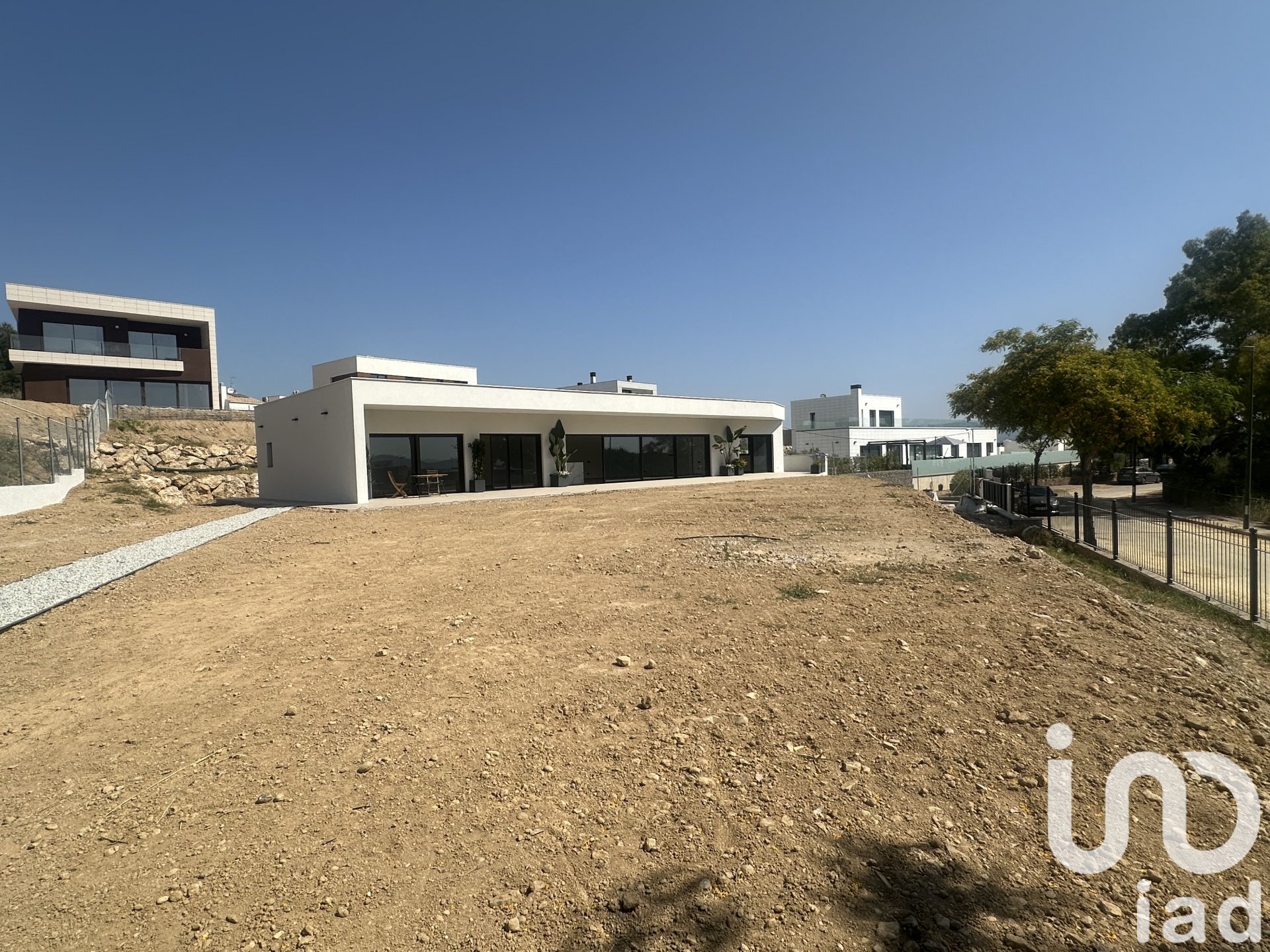 Hus i Sant Esteve Sesrovires, Barcelona, Spanien 4 sovrum, 237.34 kvm. Nr. 153286