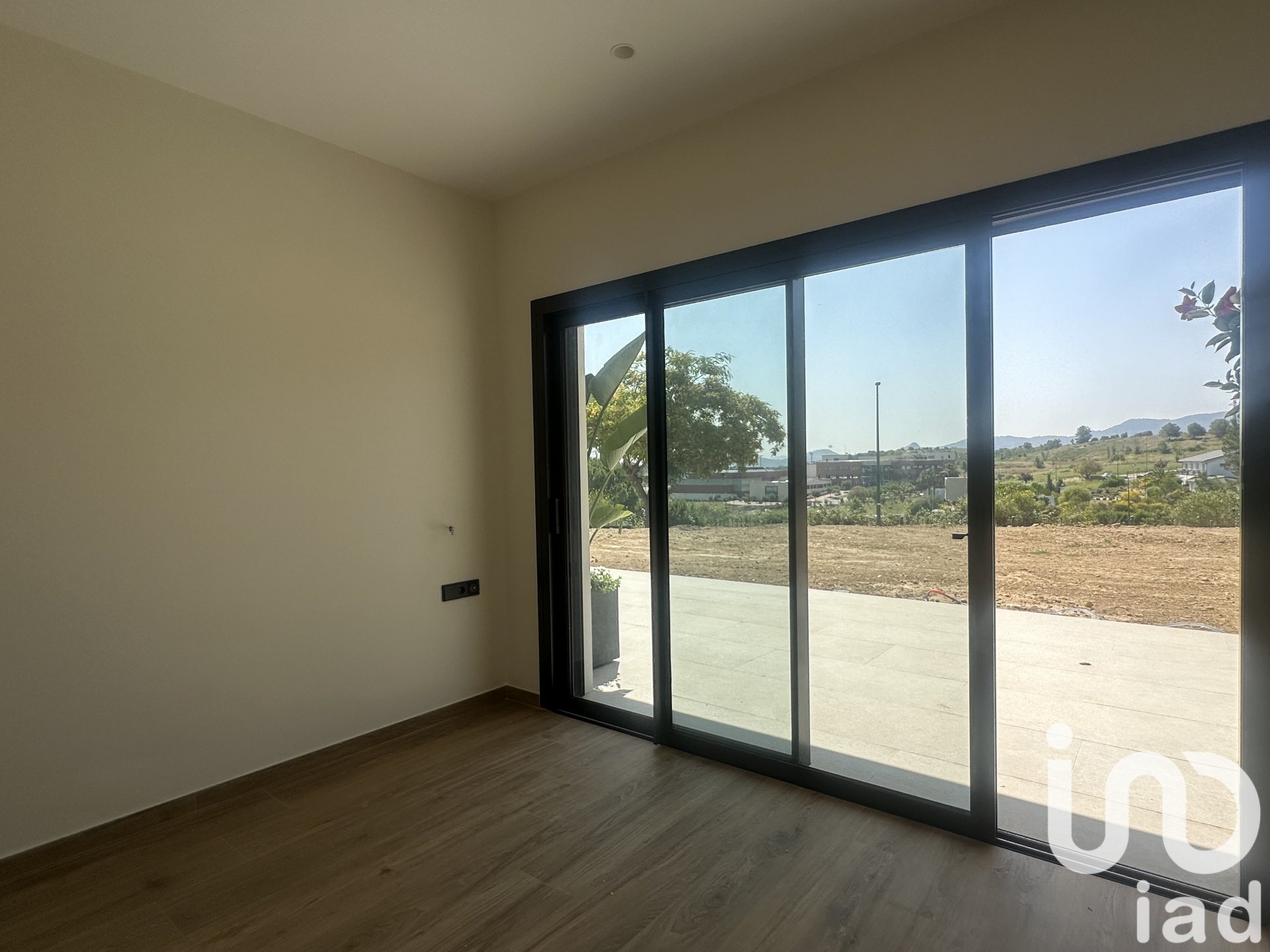 Hus i Sant Esteve Sesrovires, Barcelona, Spanien 4 sovrum, 237.34 kvm. Nr. 153286