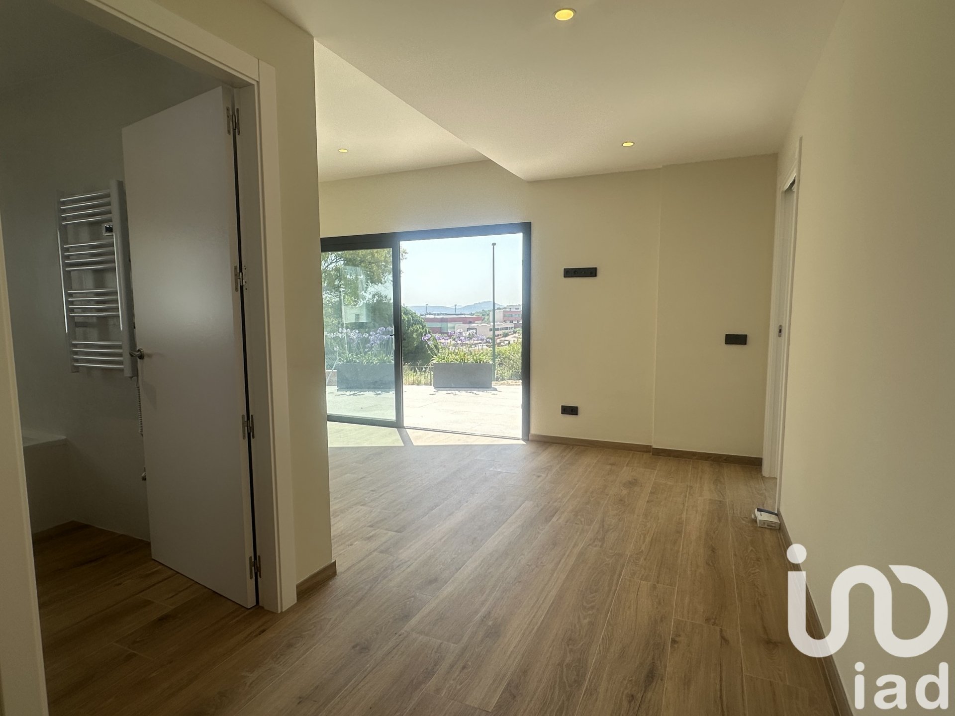 Hus i Sant Esteve Sesrovires, Barcelona, Spanien 4 sovrum, 237.34 kvm. Nr. 153286