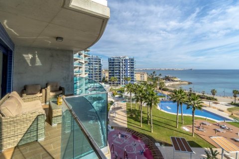Apartment à Torrevieja, Alicante, Espagne 3 chambres, 122 m2 No. 80822