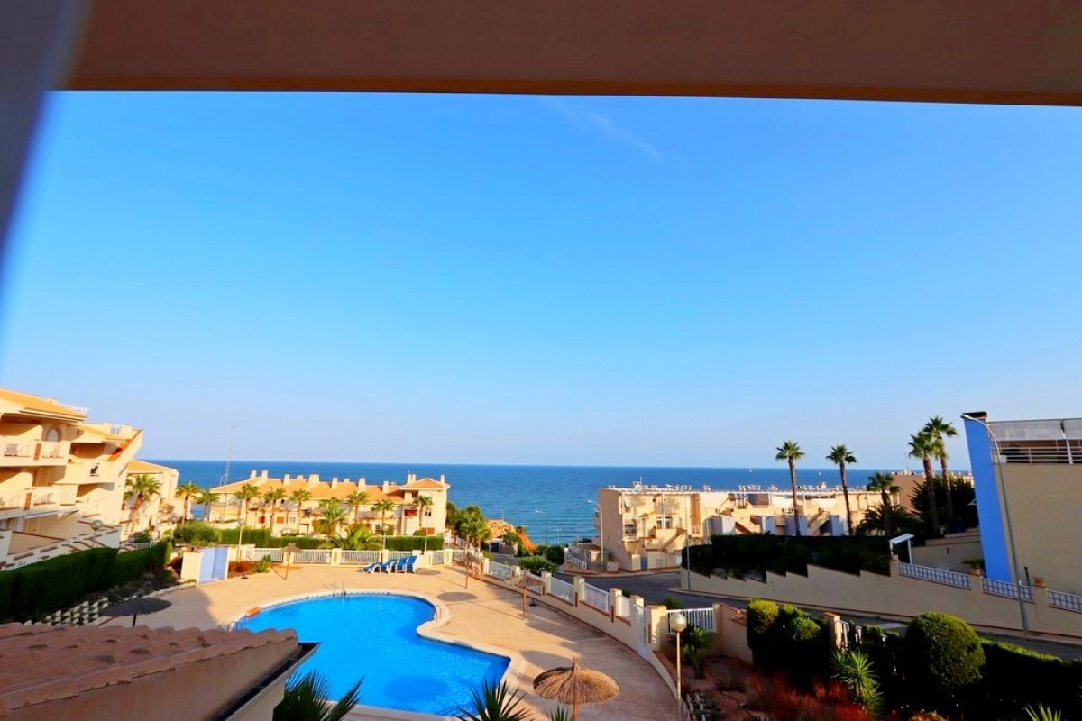 Liikekiinteistö Alicante, Espanja 65 m2 No. 80824