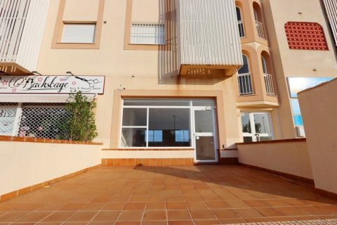 Liikekiinteistö Alicante, Espanja 65 m2 No. 80824