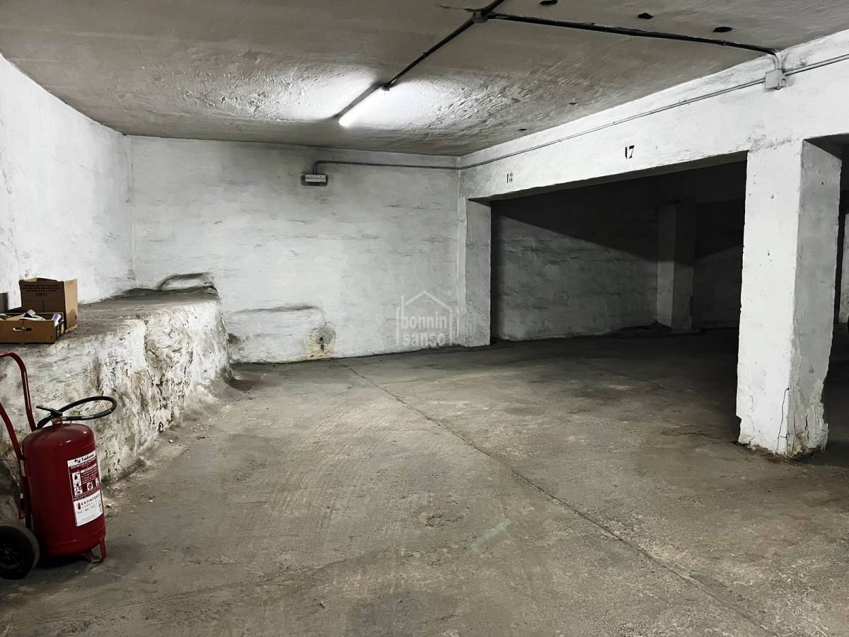 Garage i Mahon, Menorca, Spanien Nr. 183230
