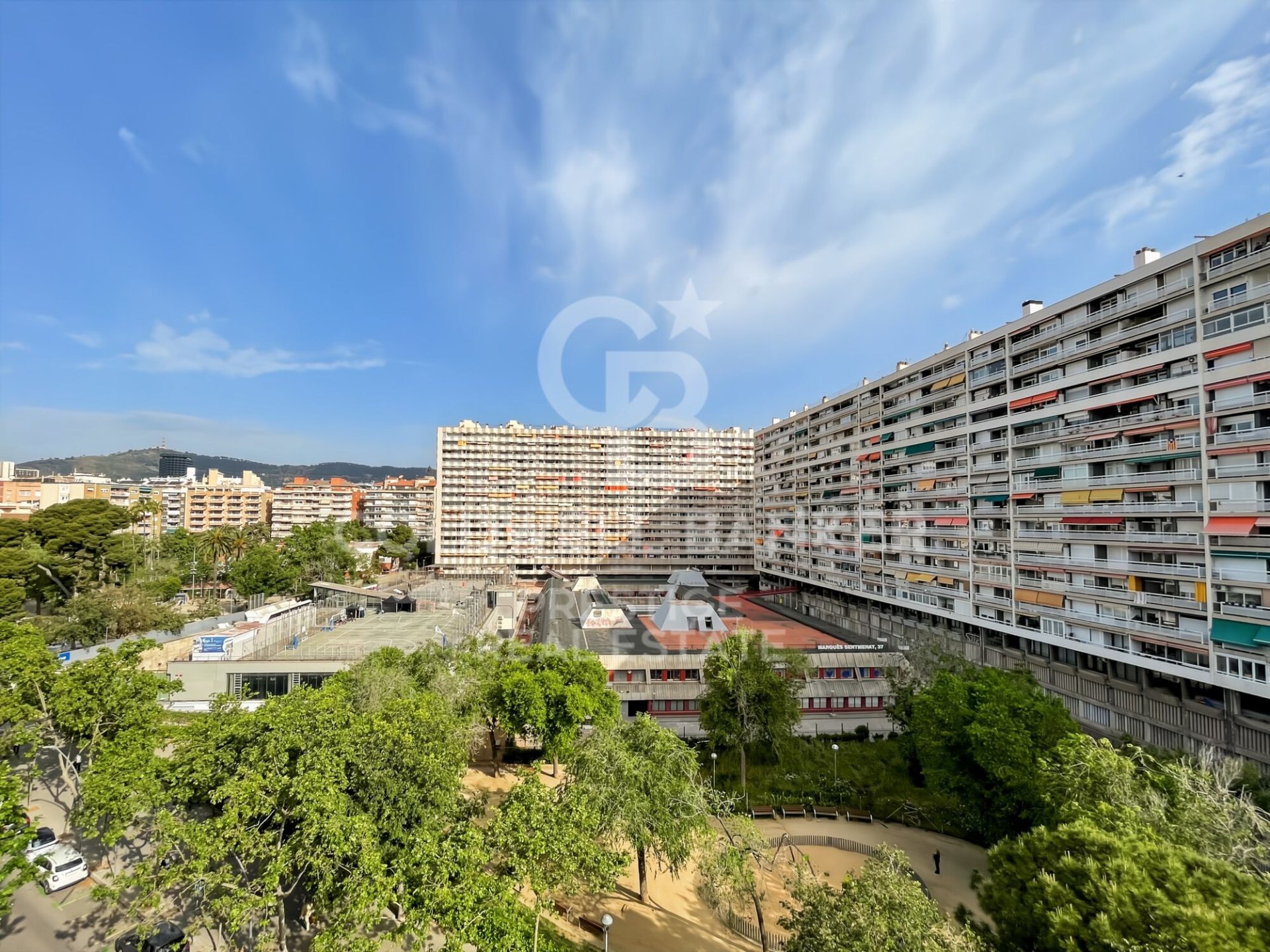 Huoneisto Barcelona, Espanja 3 makuuhuonetta, 90 m2 No. 178678