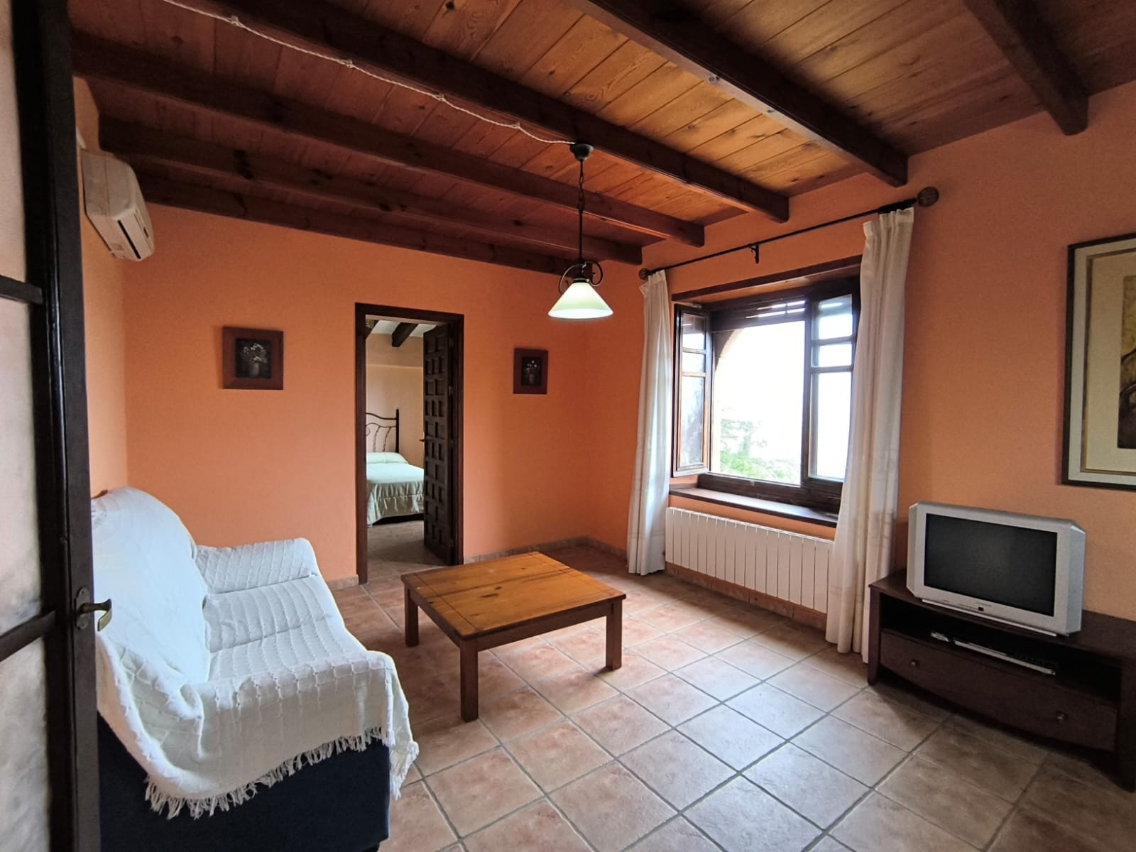 Gewerbeimmobilien in Banyeres de Mariola, Alicante, Spanien 22 Schlafzimmer, 1700 m2 Nr. 160952