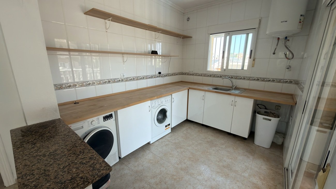 Huvila Villamartin, Alicante, Espanja 3 makuuhuonetta, 184 m2 No. 195983