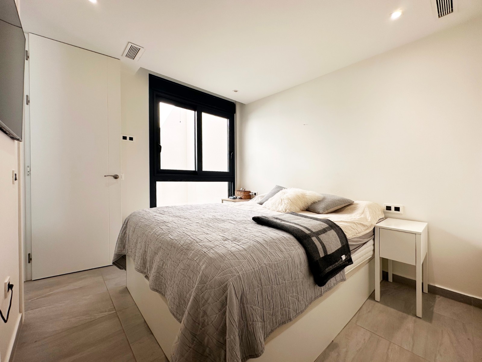 Villa en San Miguel de Salinas, Alicante, España 5 dormitorios, 210 m2 No. 195984