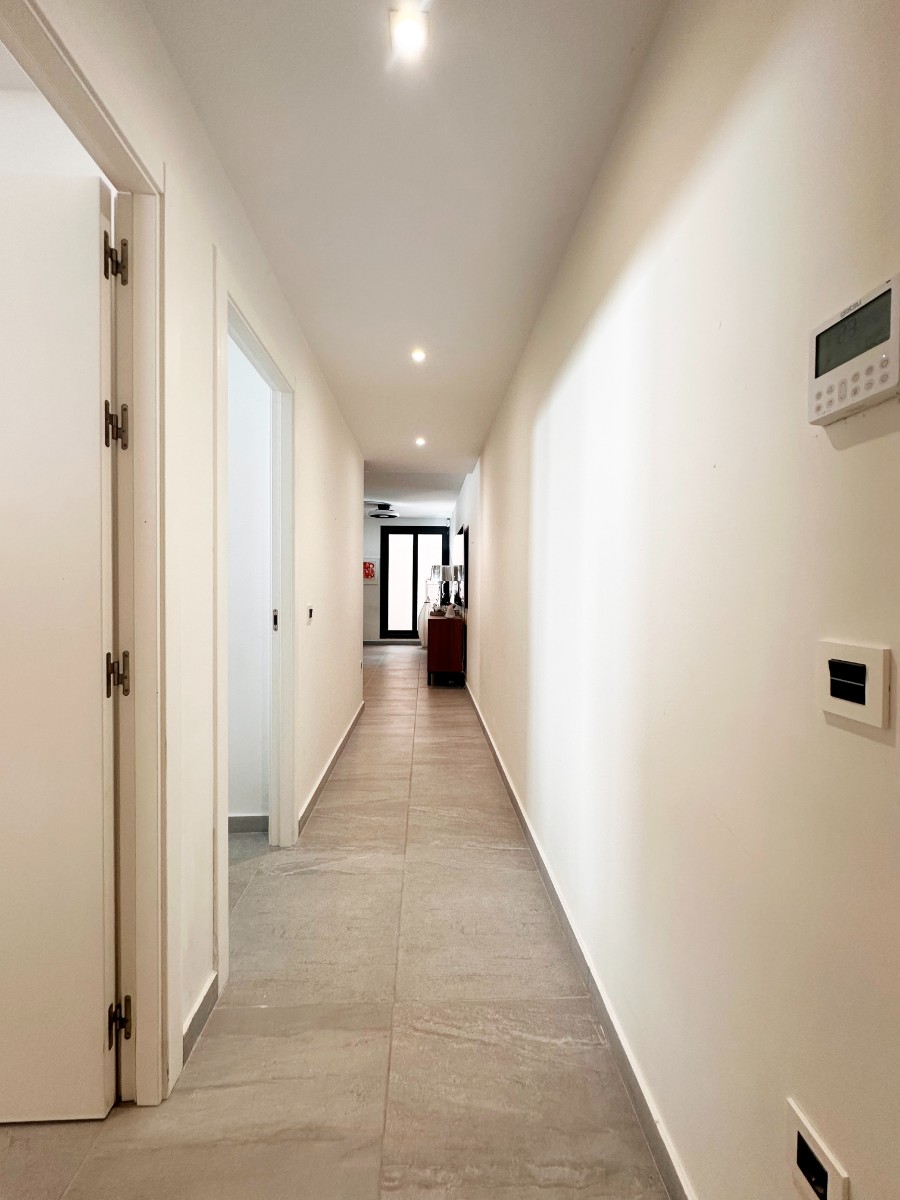 Villa en San Miguel de Salinas, Alicante, España 5 dormitorios, 210 m2 No. 195984