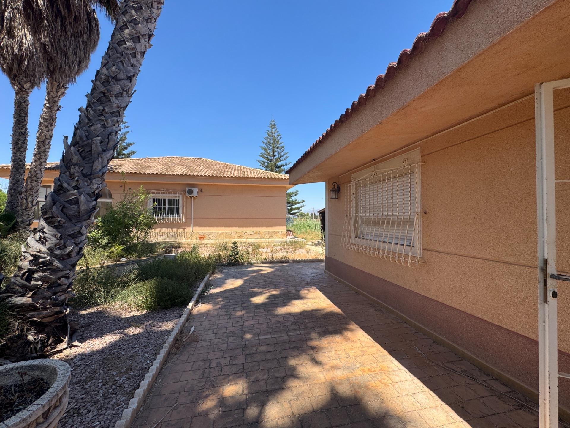 Finca a Dolores, Alicante, Spagna 5 camere da letto, 277 mq. N° 195981