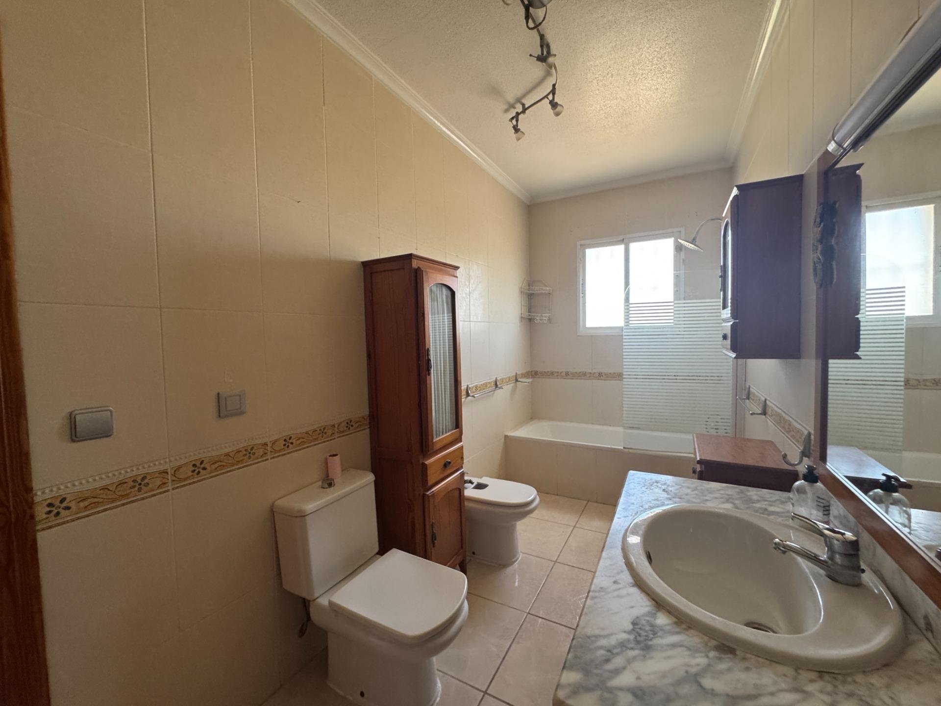 Finca a Dolores, Alicante, Spagna 5 camere da letto, 277 mq. N° 195981