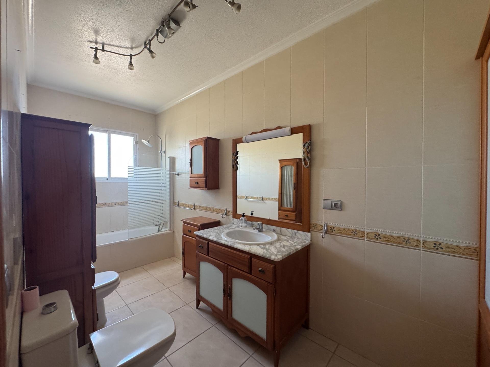 Finca a Dolores, Alicante, Spagna 5 camere da letto, 277 mq. N° 195981