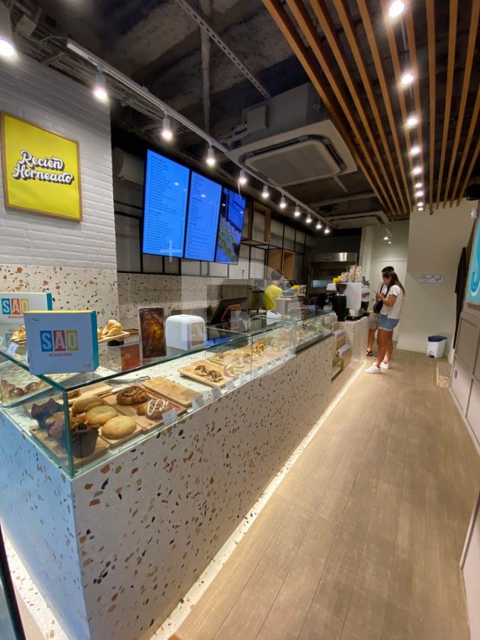 Cafetería / restaurante en Ciudad Vieja, Barcelona, España 154 m2 No. 154853