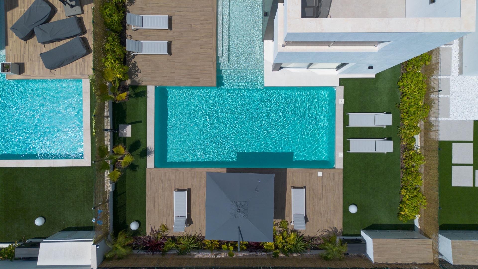 Villa en Torrevieja, Alicante, España 3 dormitorios, 126 m2 No. 195265