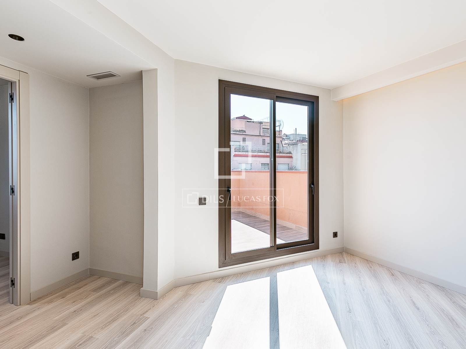 Penthäuser in Barcelona, Spanien 2 Schlafzimmer, 62 m2 Nr. 168939