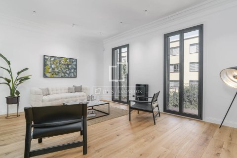 Apartament w Barcelona, Hiszpania 3 sypialnie, 151 mkw. nr 168956