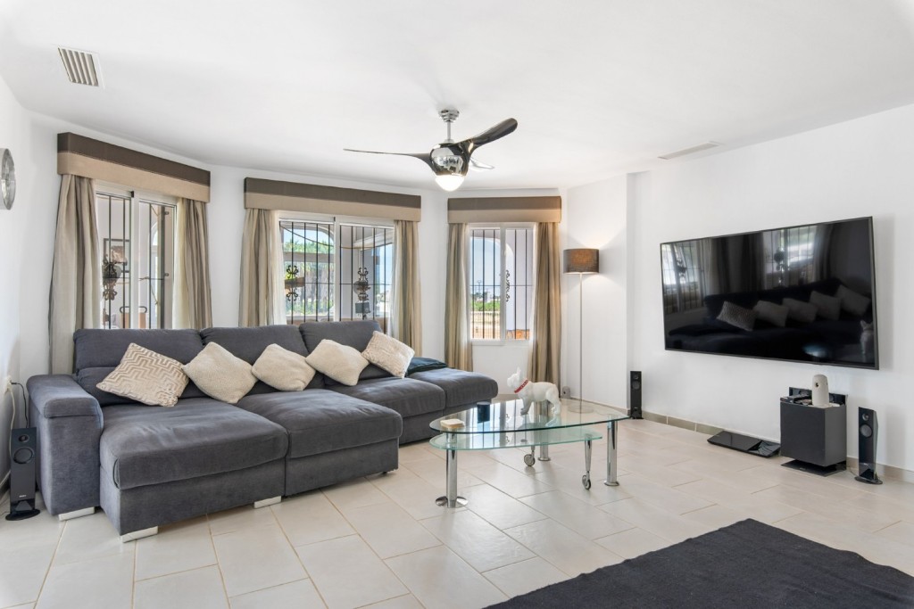 Finca Catral, Alicante, Espanja 4 makuuhuonetta, 540 m2 No. 144853