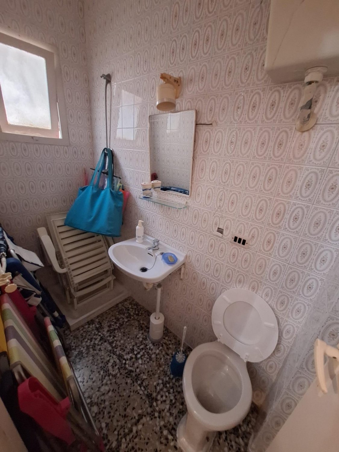 Commercial property à Torrevieja, Alicante, Espagne 5 chambres, 296 m2 No. 119807